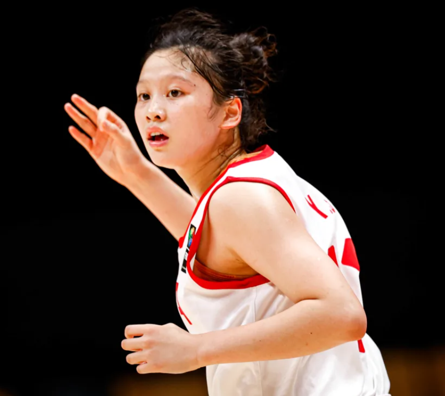 防守端也一, 惨败日本队, 李沅珊作为