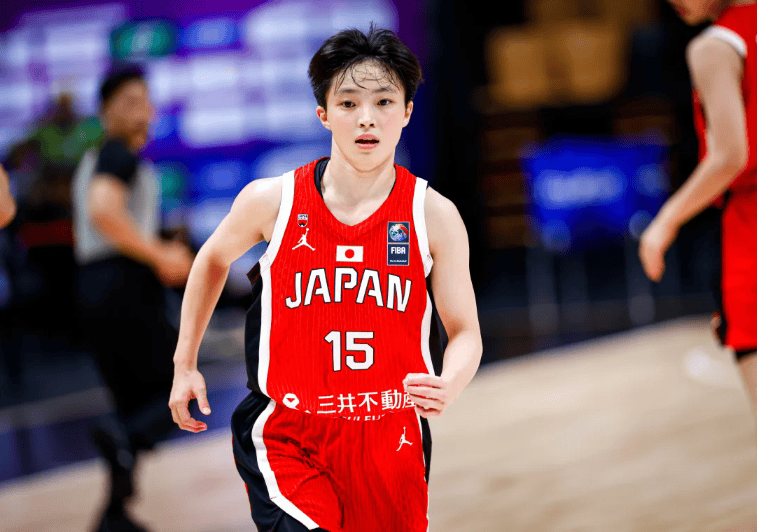 号球员一个, 本子太会演, 拿上一个没