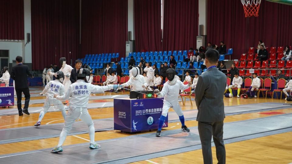 此次赛事由, 局主办, 重剑 此次赛事由, 局主办, 重剑